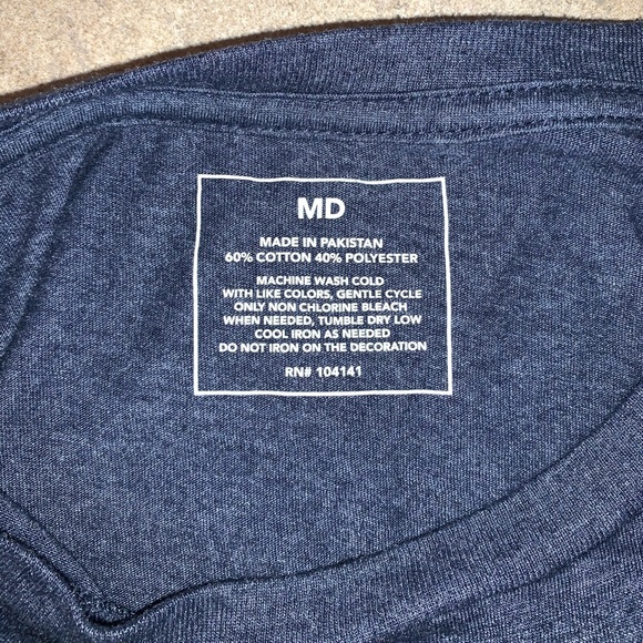 Under Armor USA Flag T-Shirt - Picture 2 of 2